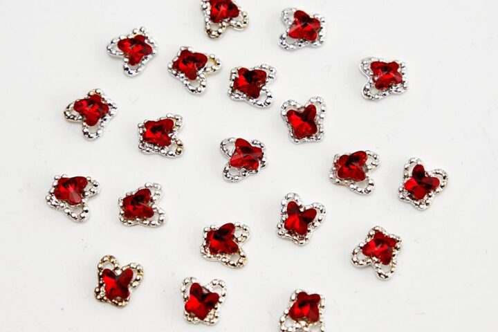 Guía práctica: charms mariposa rojos para uñas de lujo