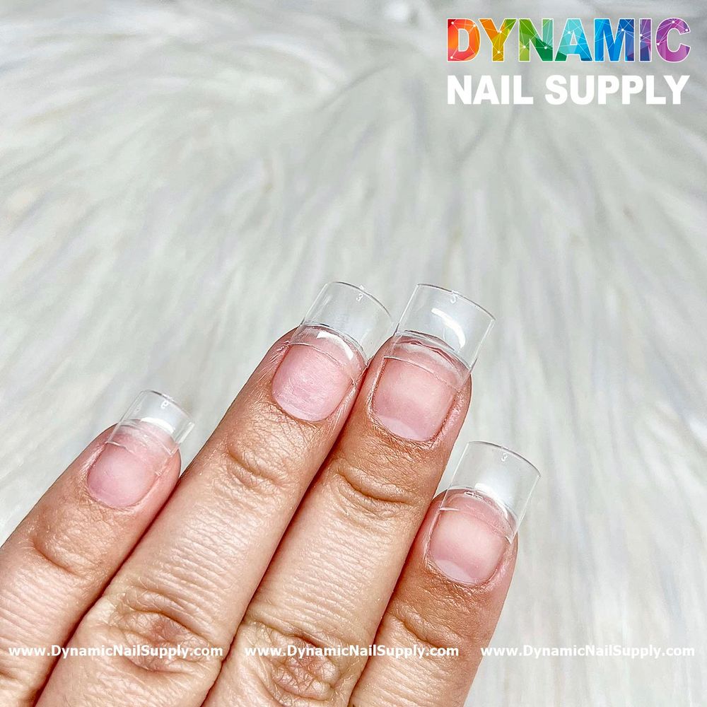 Box of short square clear nail tips - 3
